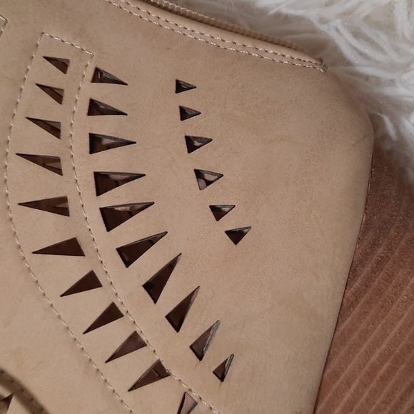 Catherine Malandrino Shoes - Picture 9 of 11